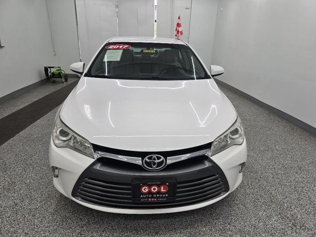 Toyota Camry SE 2017