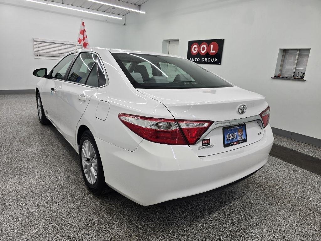 Toyota Camry SE 2017