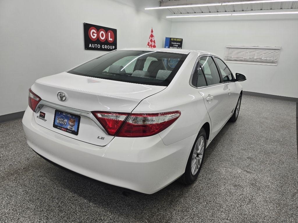 Toyota Camry SE 2017