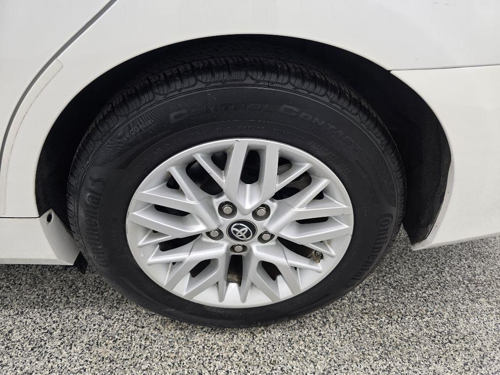 Toyota Camry SE 2017