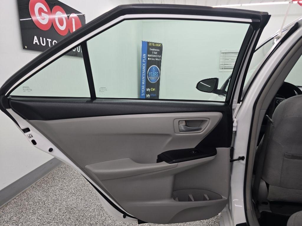Toyota Camry SE 2017