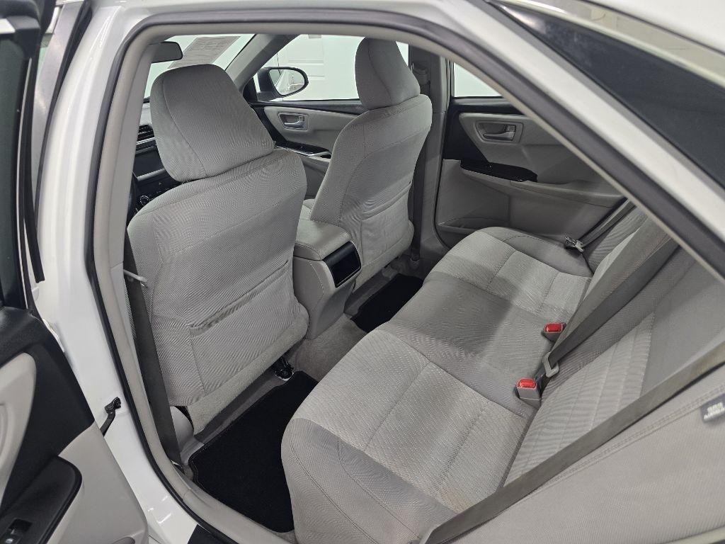 Toyota Camry SE 2017