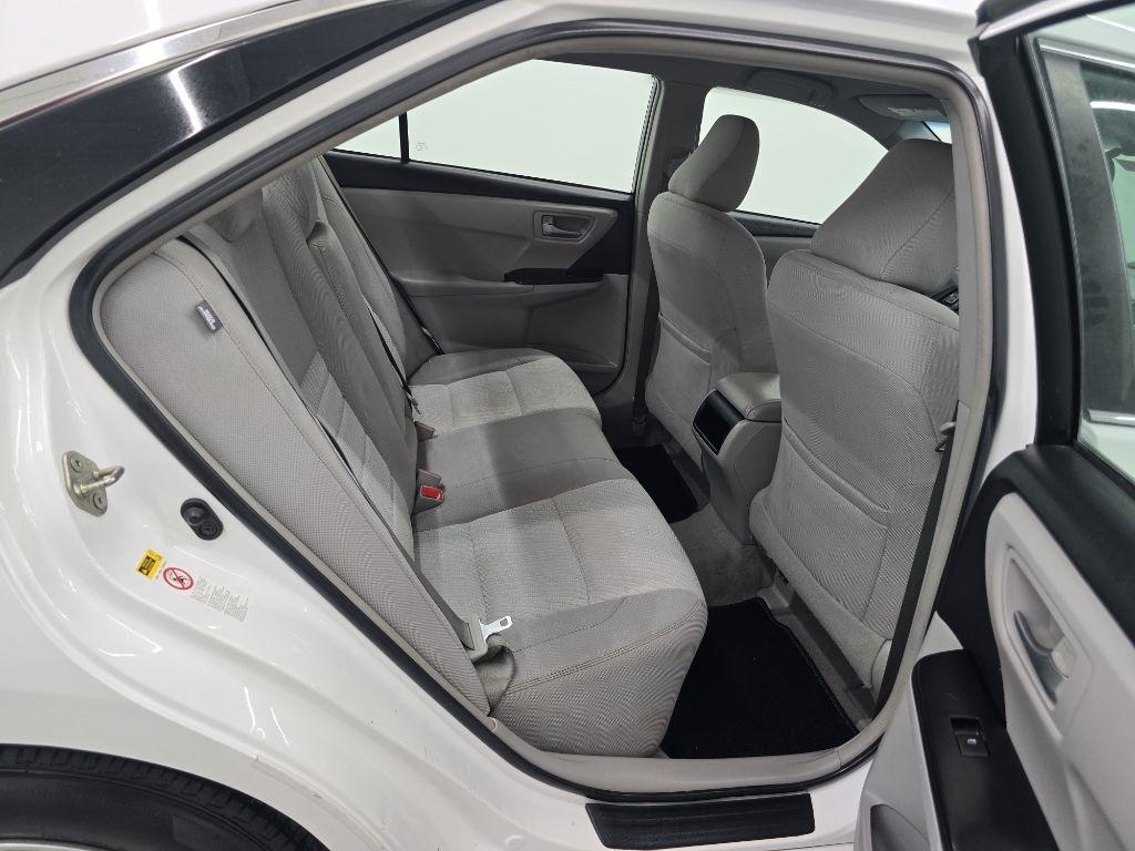 Toyota Camry SE 2017