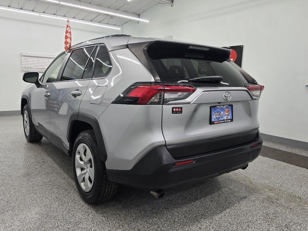 Toyota RAV4 LE 2019