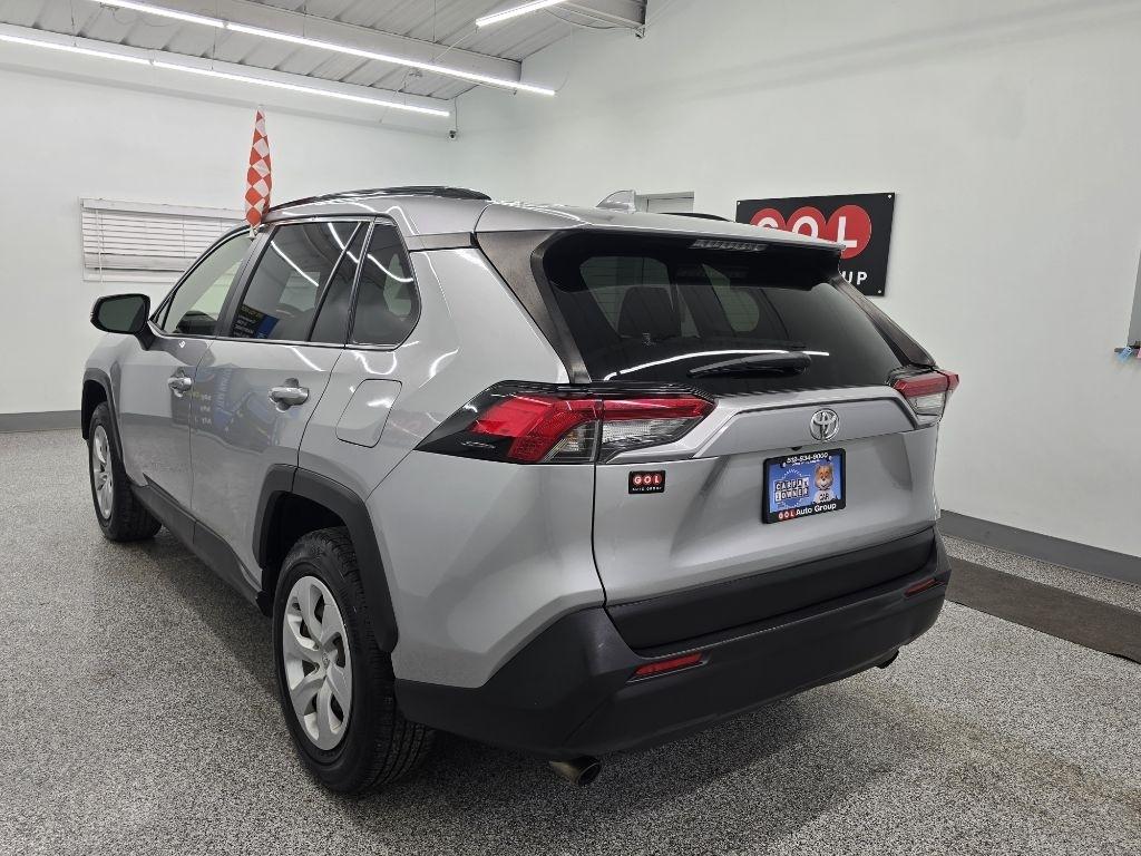 Toyota RAV4 LE 2019