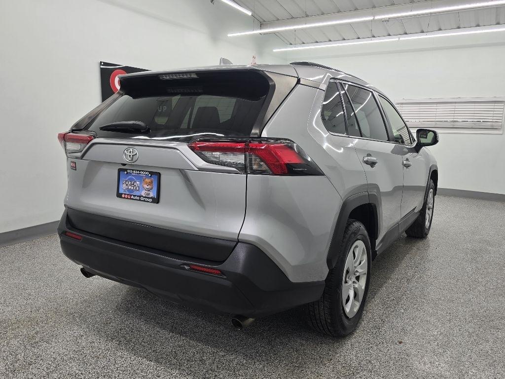 Toyota RAV4 LE 2019