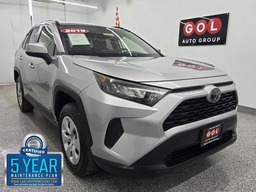 2019 Toyota RAV4 LE
