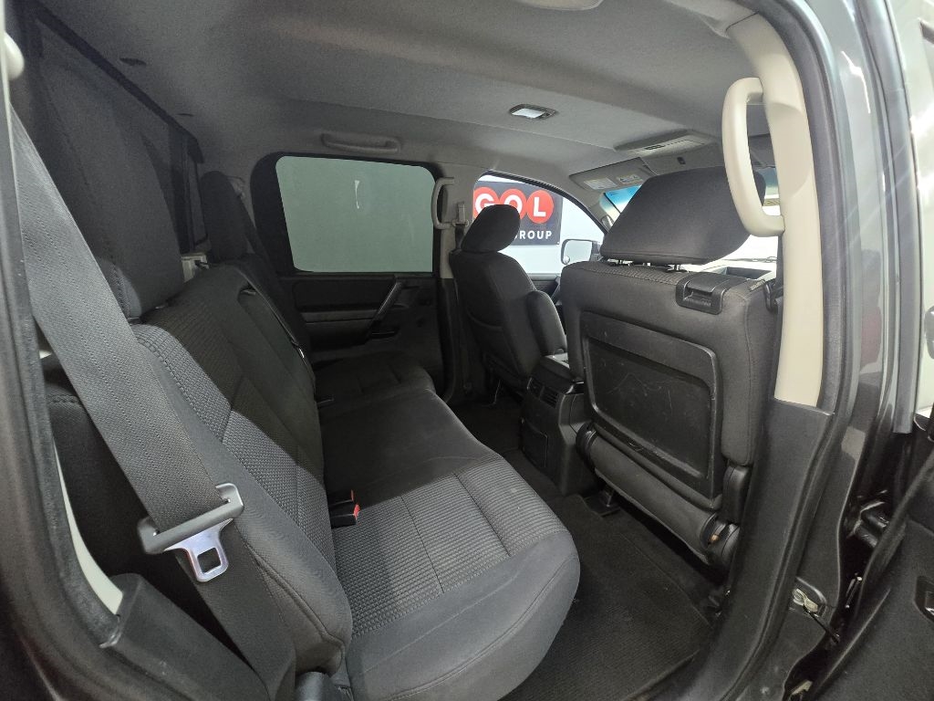 2012 Nissan Titan S Crew Cab photo 13