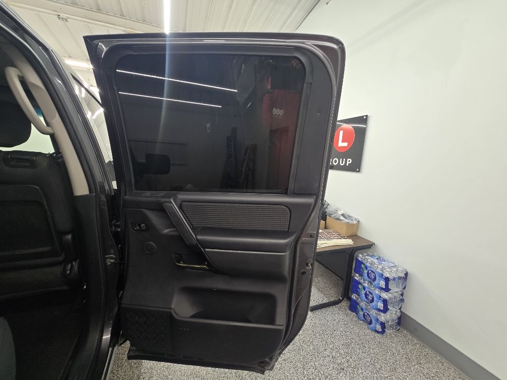 2012 Nissan Titan S Crew Cab photo 19