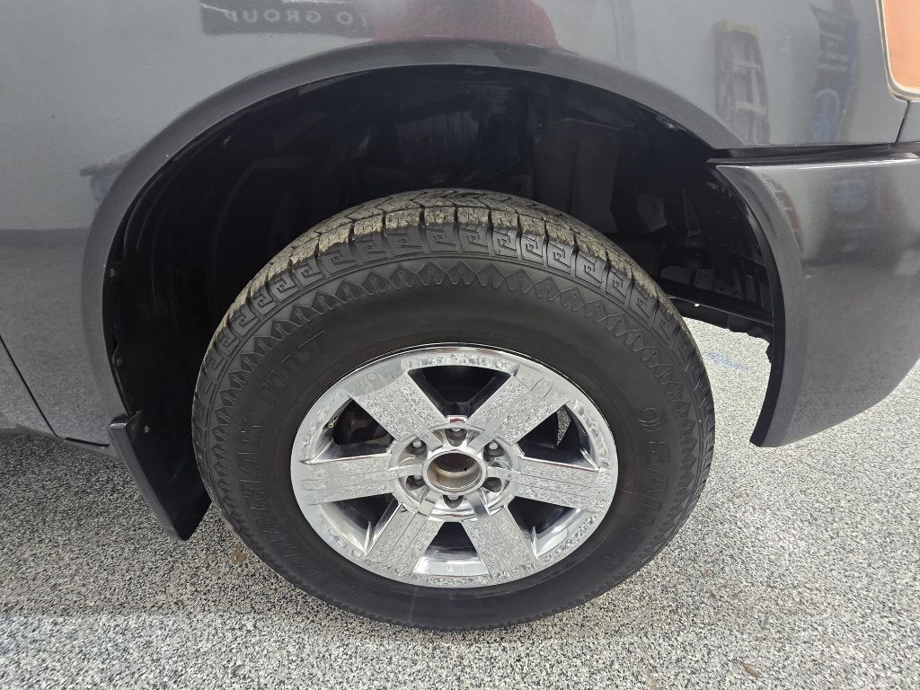 2012 Nissan Titan S Crew Cab photo 22