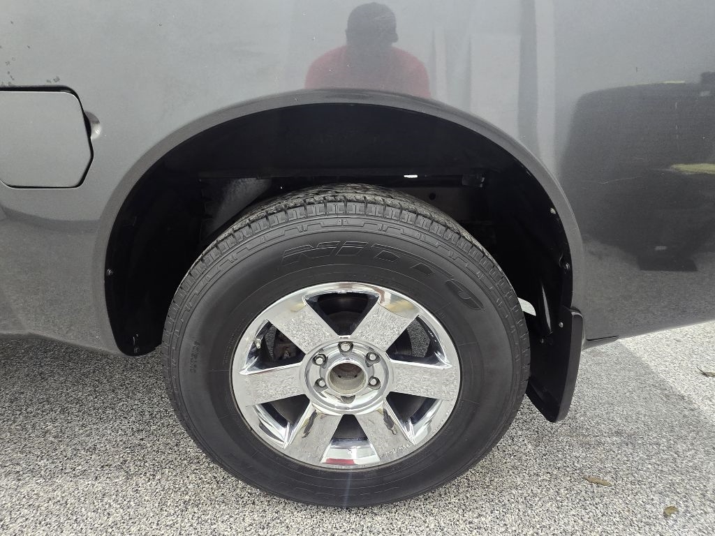 2012 Nissan Titan S Crew Cab photo 24