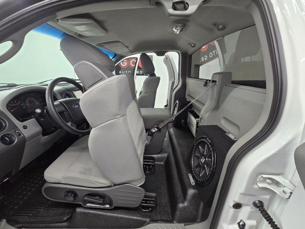 Ford F-150 STX 2WD 2005