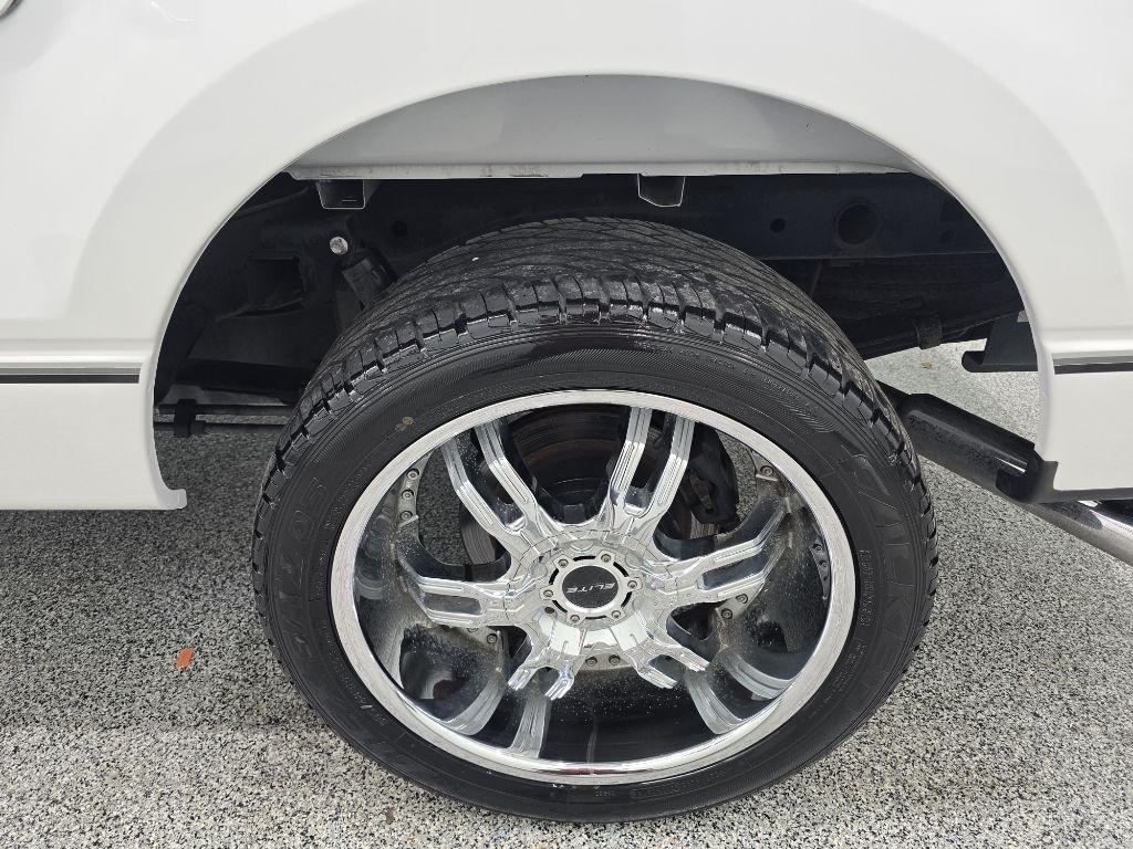 Ford F-150 STX 2WD 2005