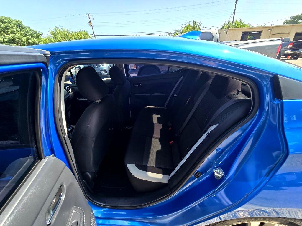 2021 Nissan Versa SV photo 9