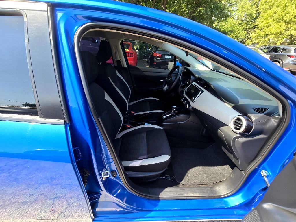 2021 Nissan Versa SV photo 11