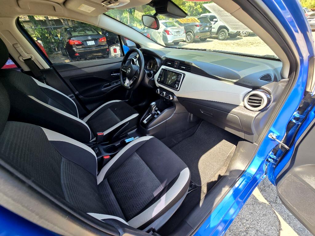 2021 Nissan Versa SV photo 12