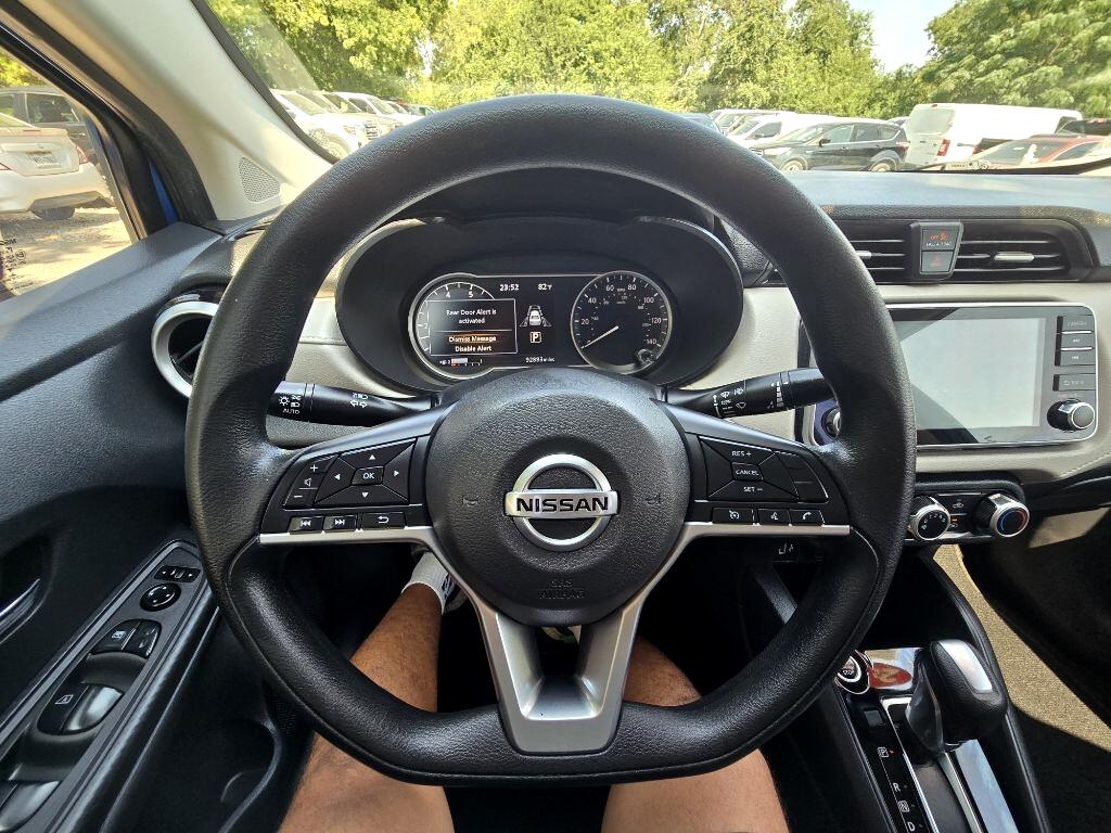2021 Nissan Versa SV photo 17