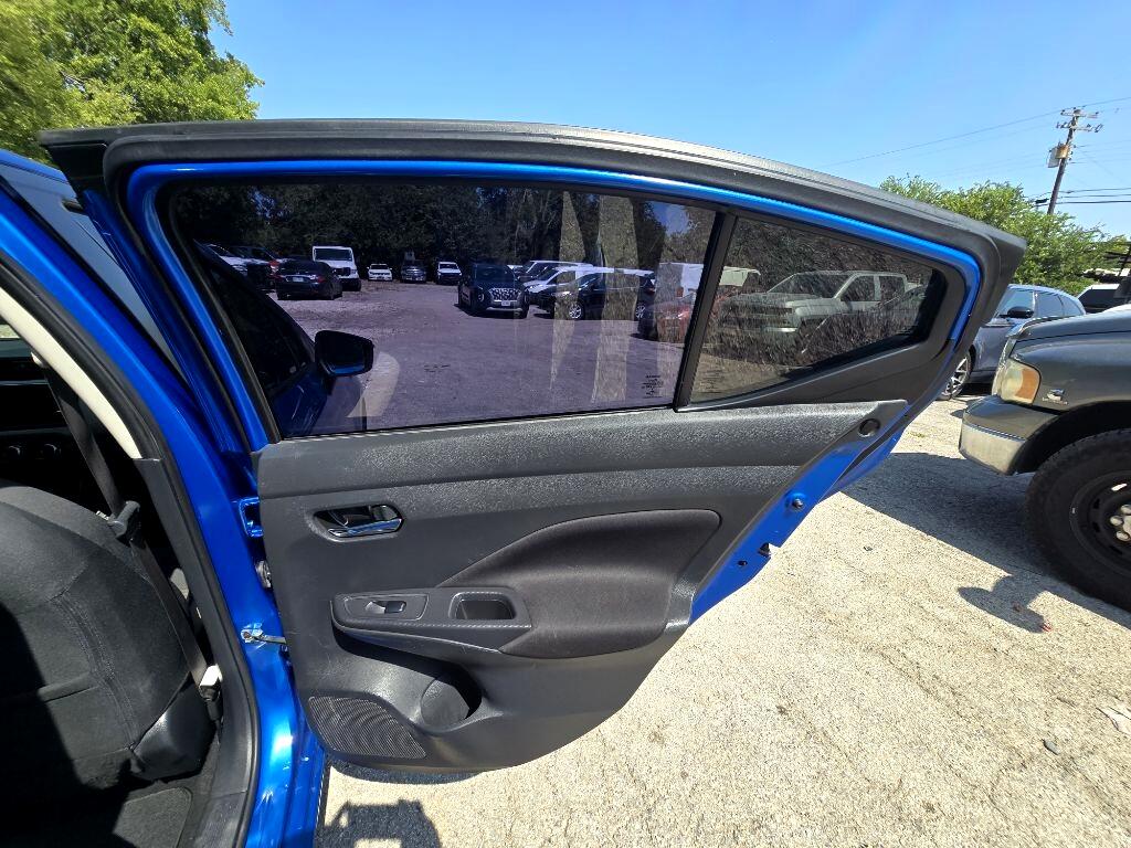 2021 Nissan Versa SV photo 20