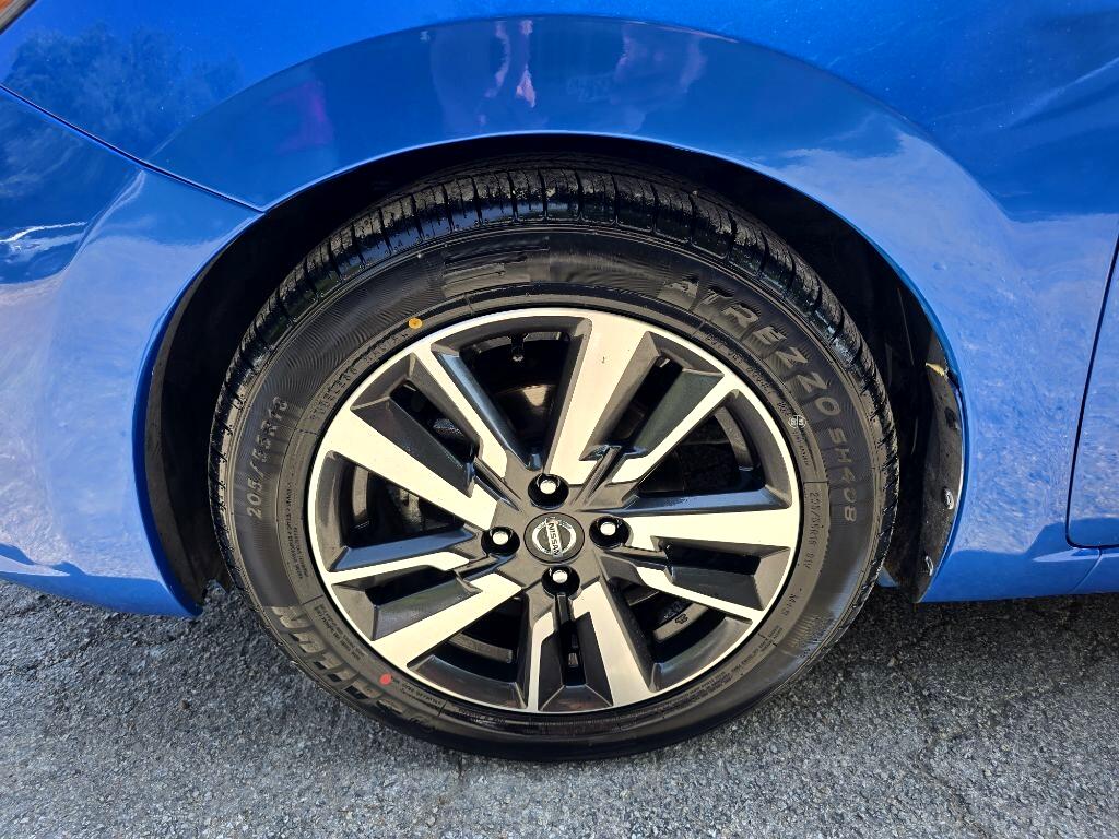 2021 Nissan Versa SV photo 22