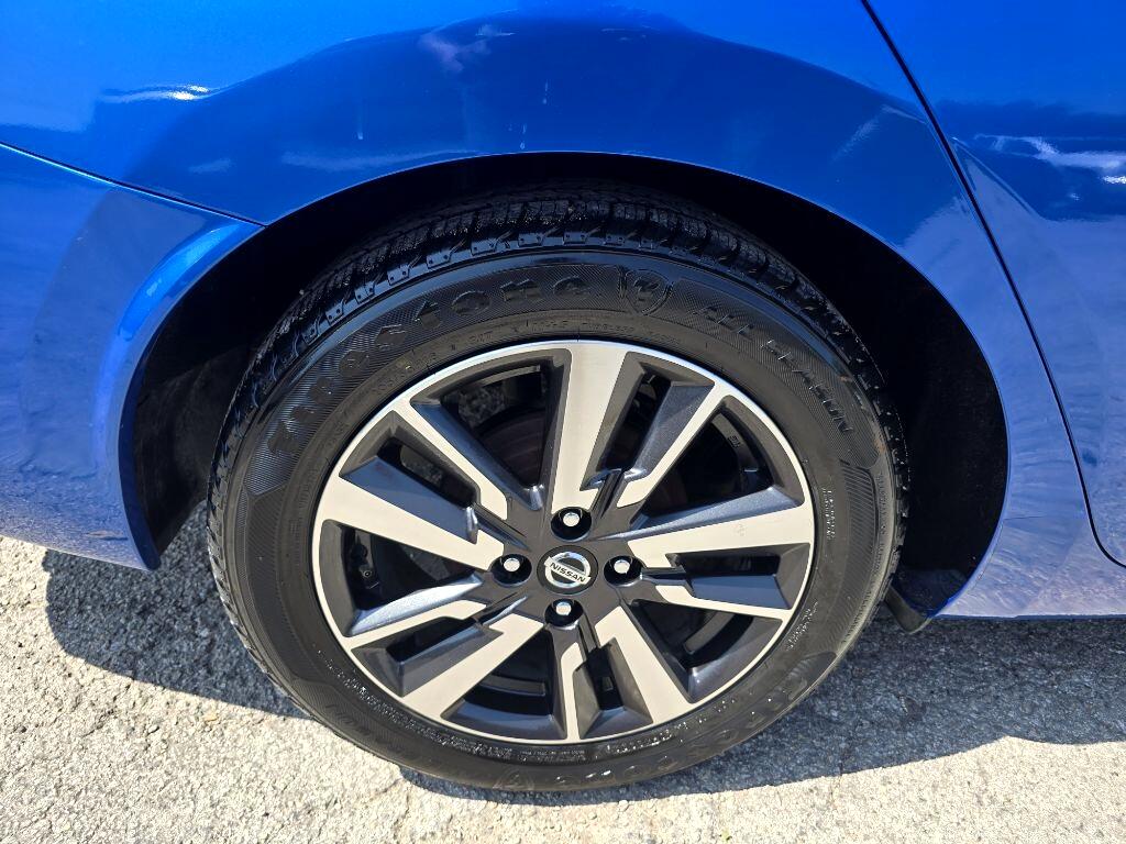 2021 Nissan Versa SV photo 24