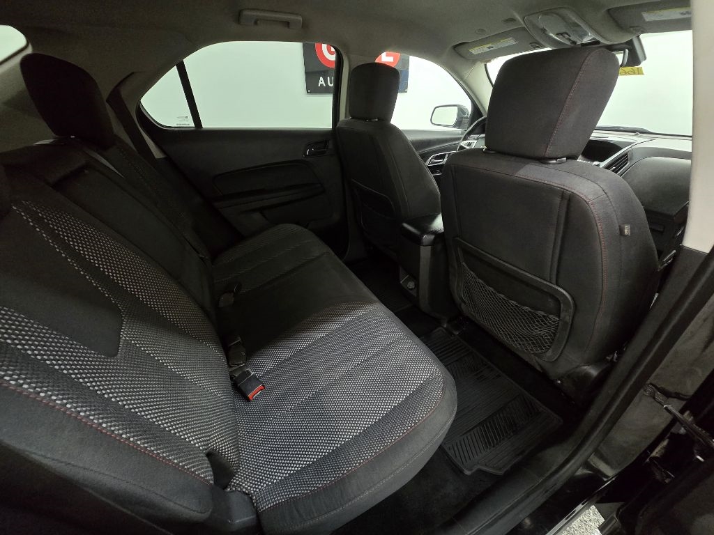 2017 Chevrolet Equinox LT photo 15