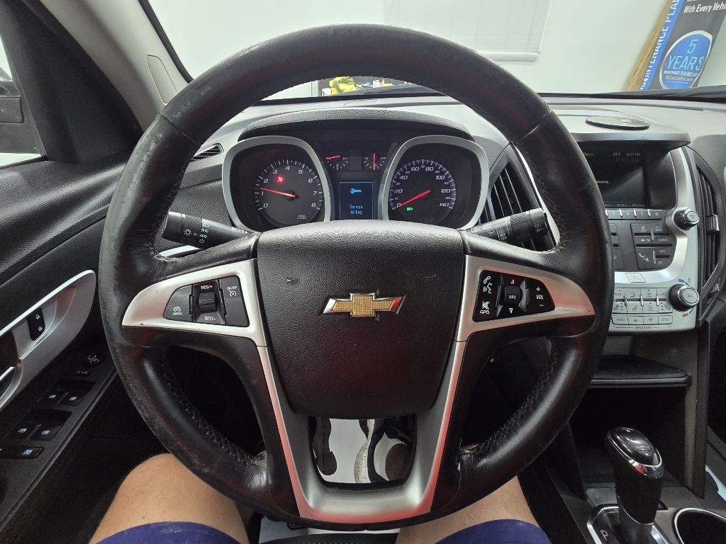 2017 Chevrolet Equinox LT photo 17