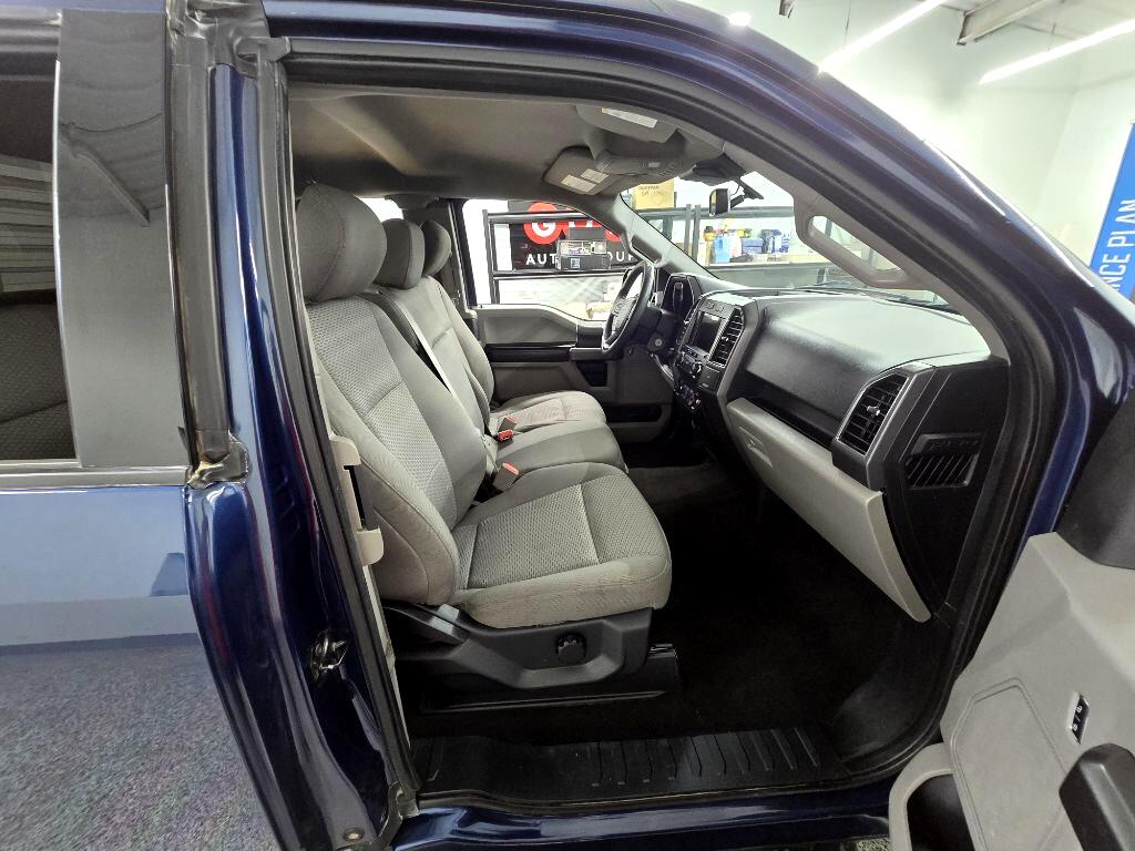 2020 Ford F-150 Lariat photo 12