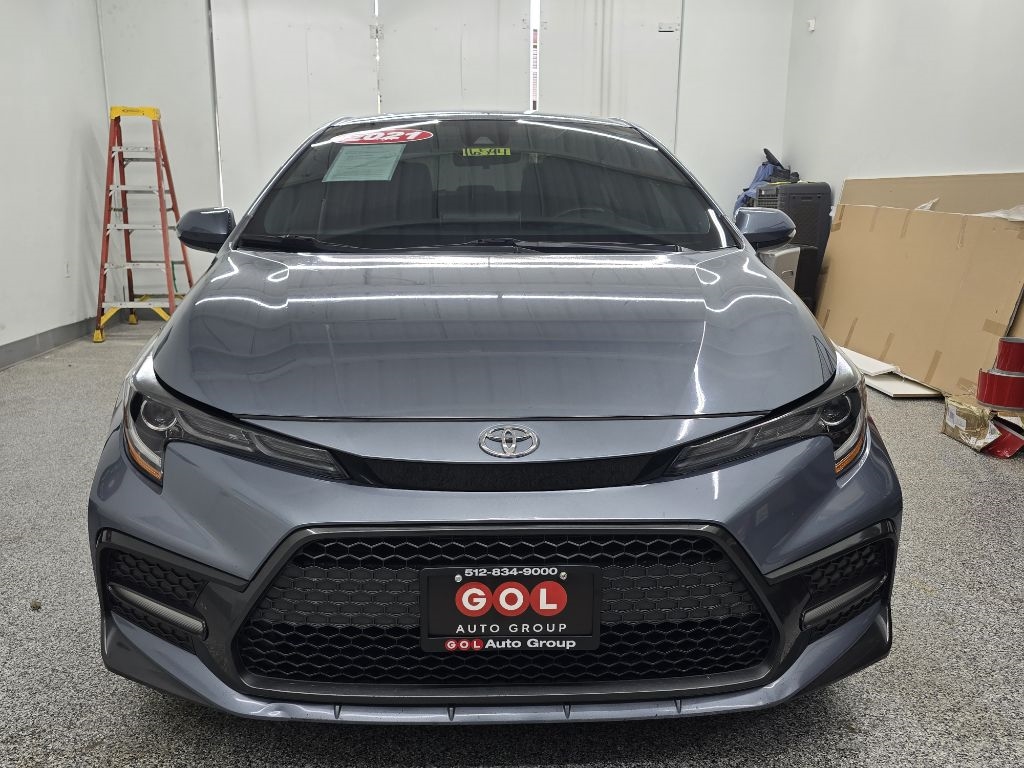 2021 Toyota Corolla SE photo 2