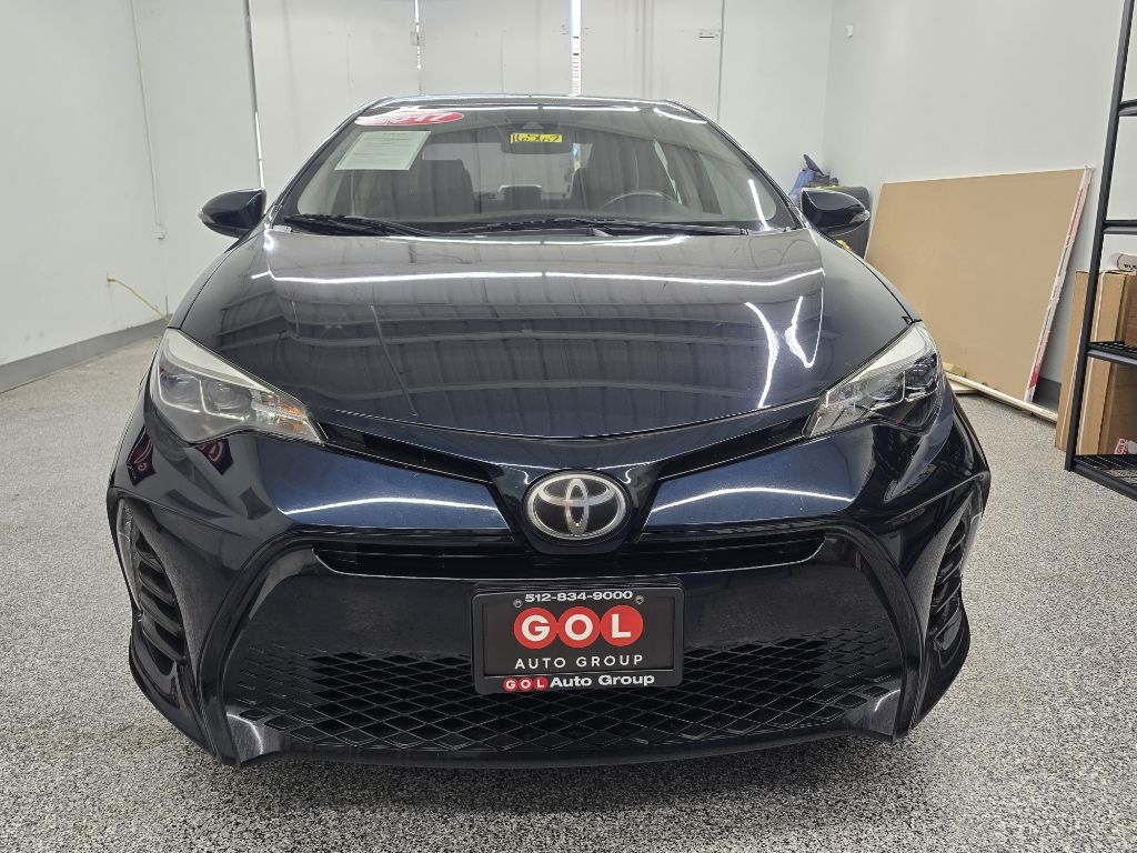 2017 Toyota Corolla LE photo 2