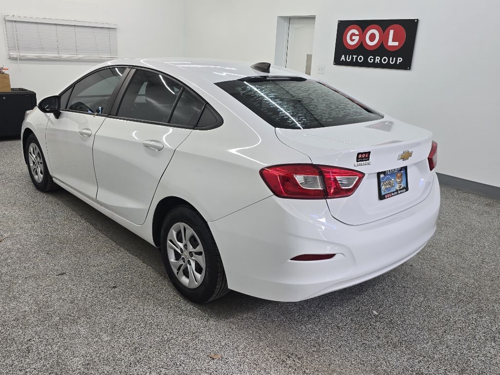 Chevrolet Cruze LS Auto 2019