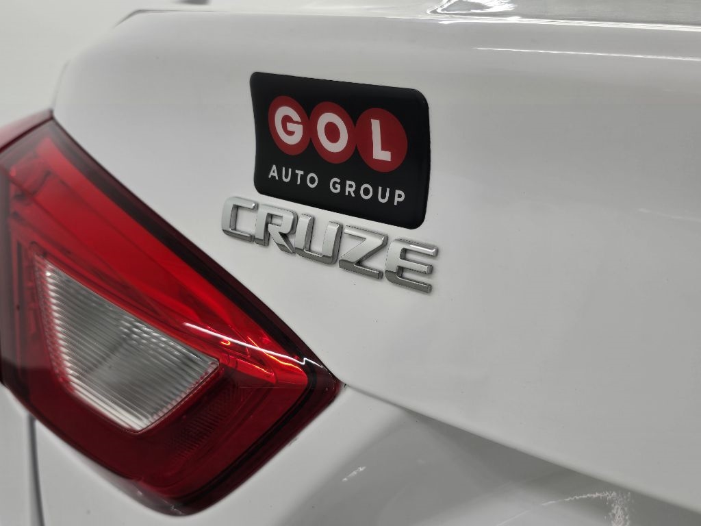 Chevrolet Cruze LS Auto 2019