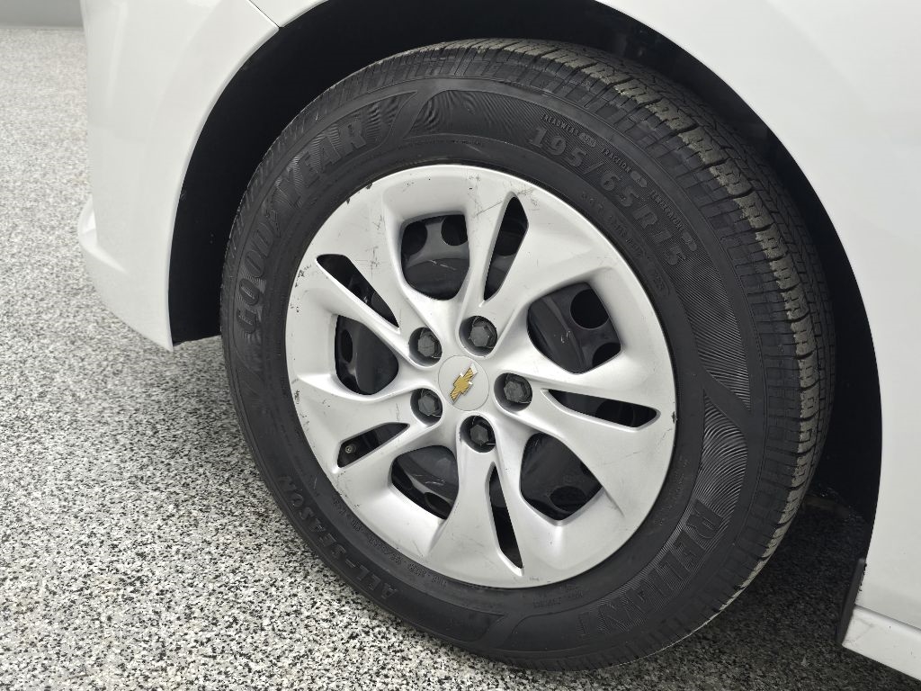 Chevrolet Cruze LS Auto 2019