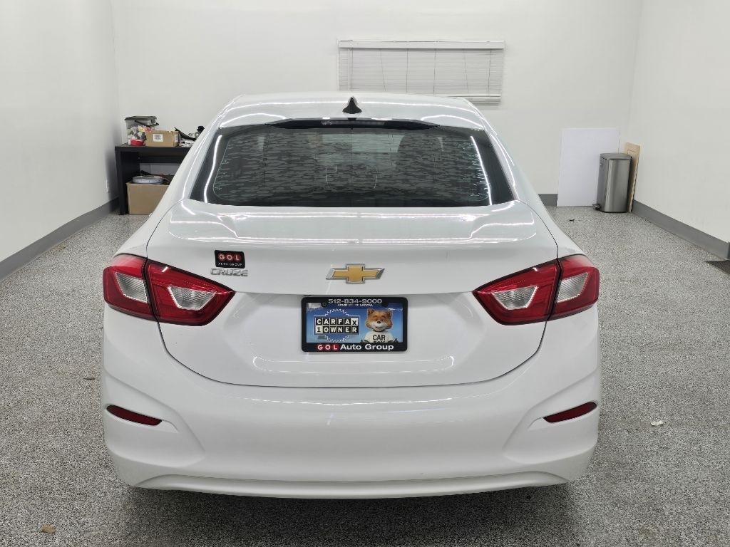 Chevrolet Cruze LS Auto 2019