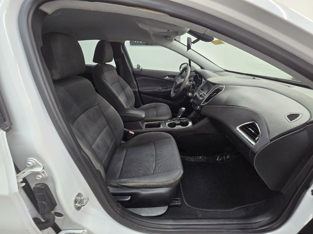 Chevrolet Cruze LS Auto 2019