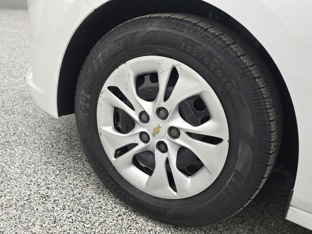 Chevrolet Cruze LS Auto 2019