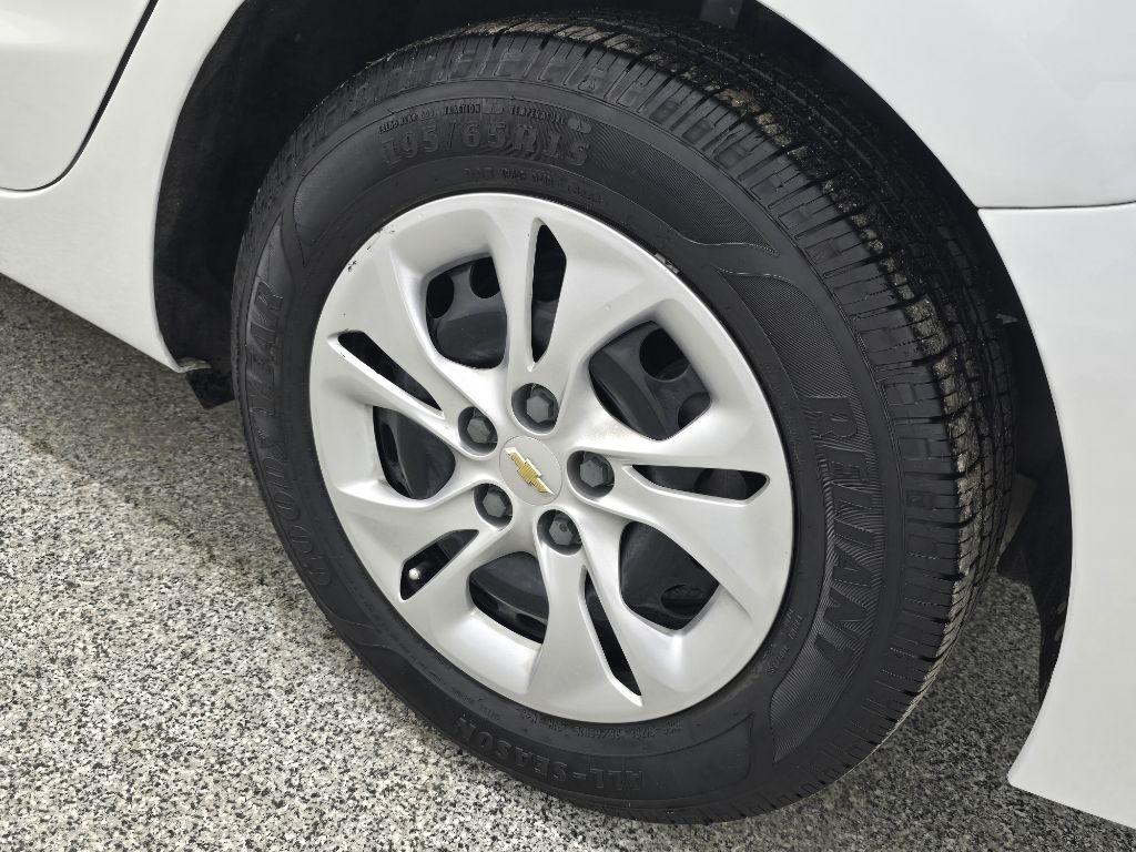 Chevrolet Cruze LS Auto 2019