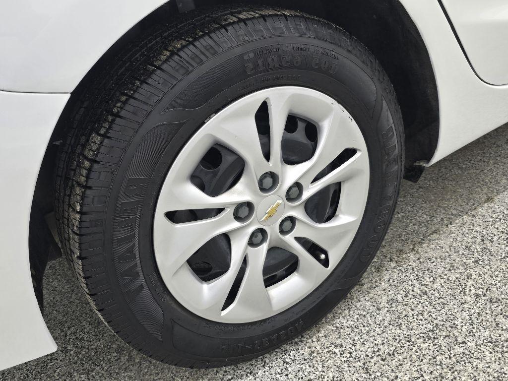 Chevrolet Cruze LS Auto 2019