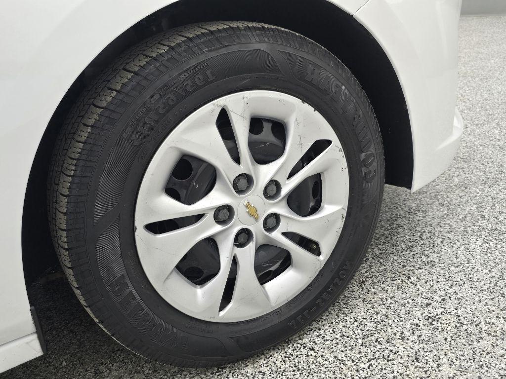 Chevrolet Cruze LS Auto 2019