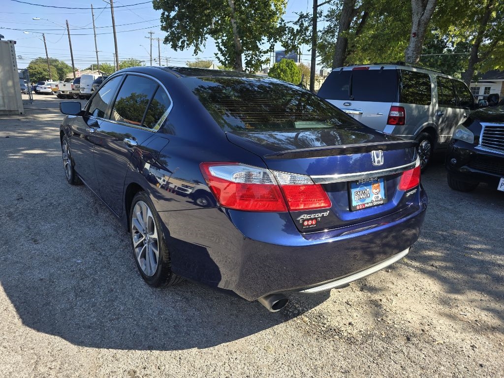 2015 Honda Accord Sport photo 4