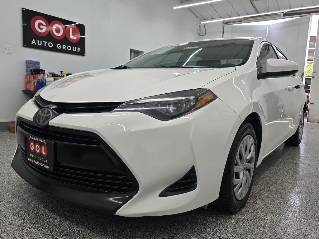 2019 Toyota Corolla XLE XSE photo 8