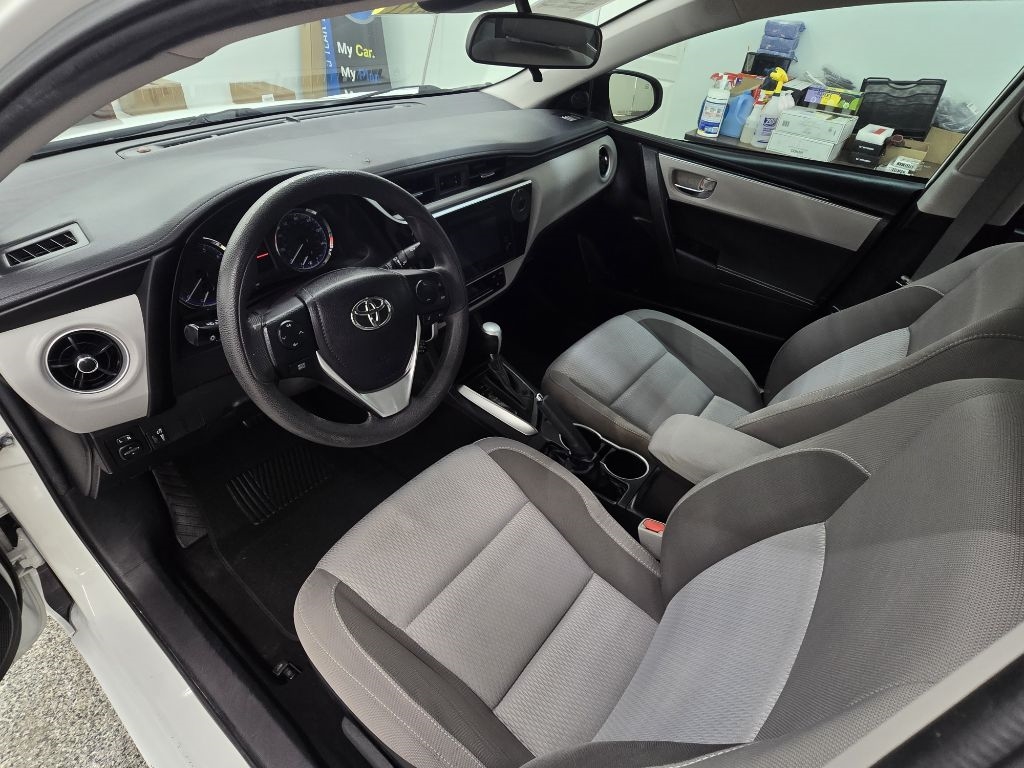 2019 Toyota Corolla XLE XSE photo 10