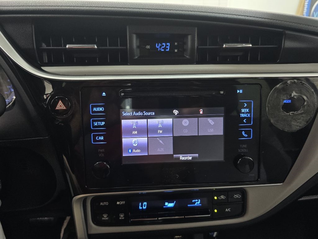 2019 Toyota Corolla XLE XSE photo 20