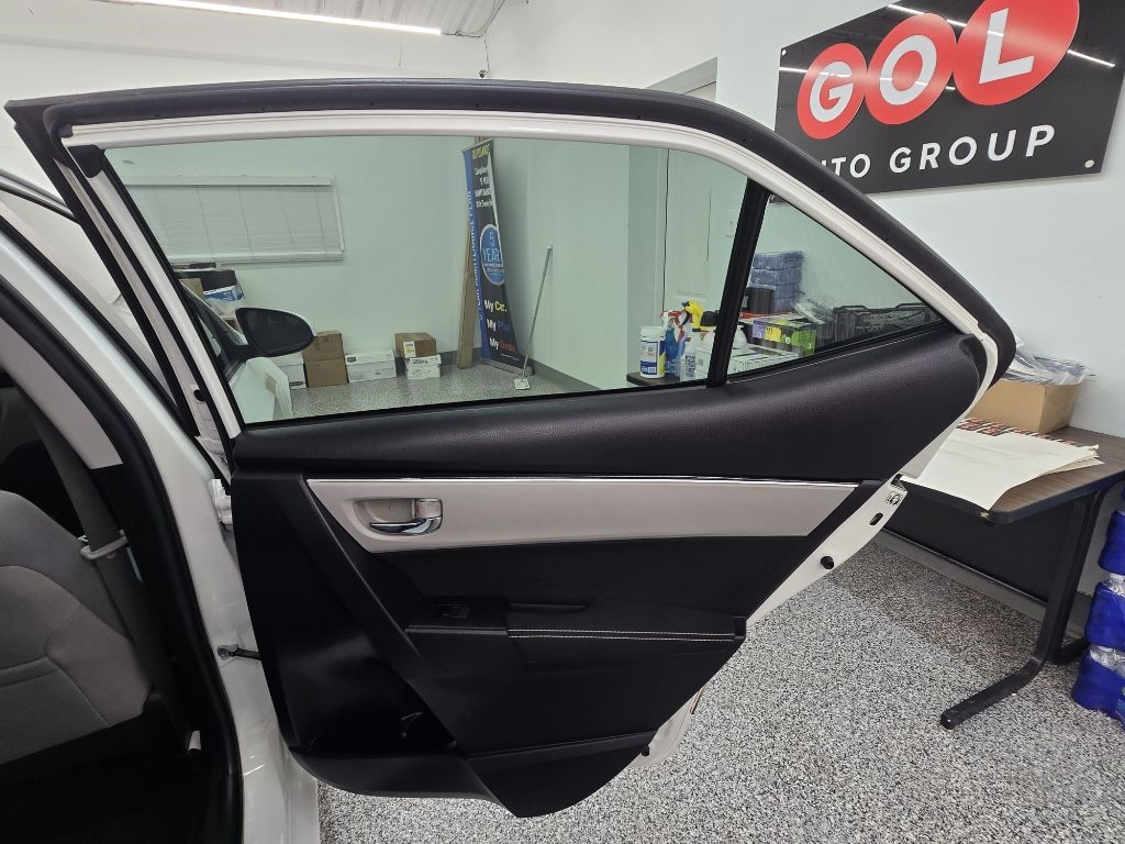 2019 Toyota Corolla XLE XSE photo 24