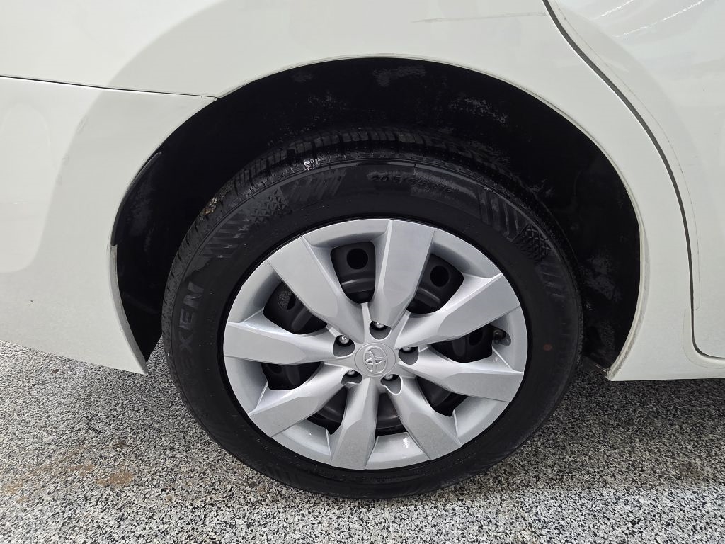 2019 Toyota Corolla XLE XSE photo 26