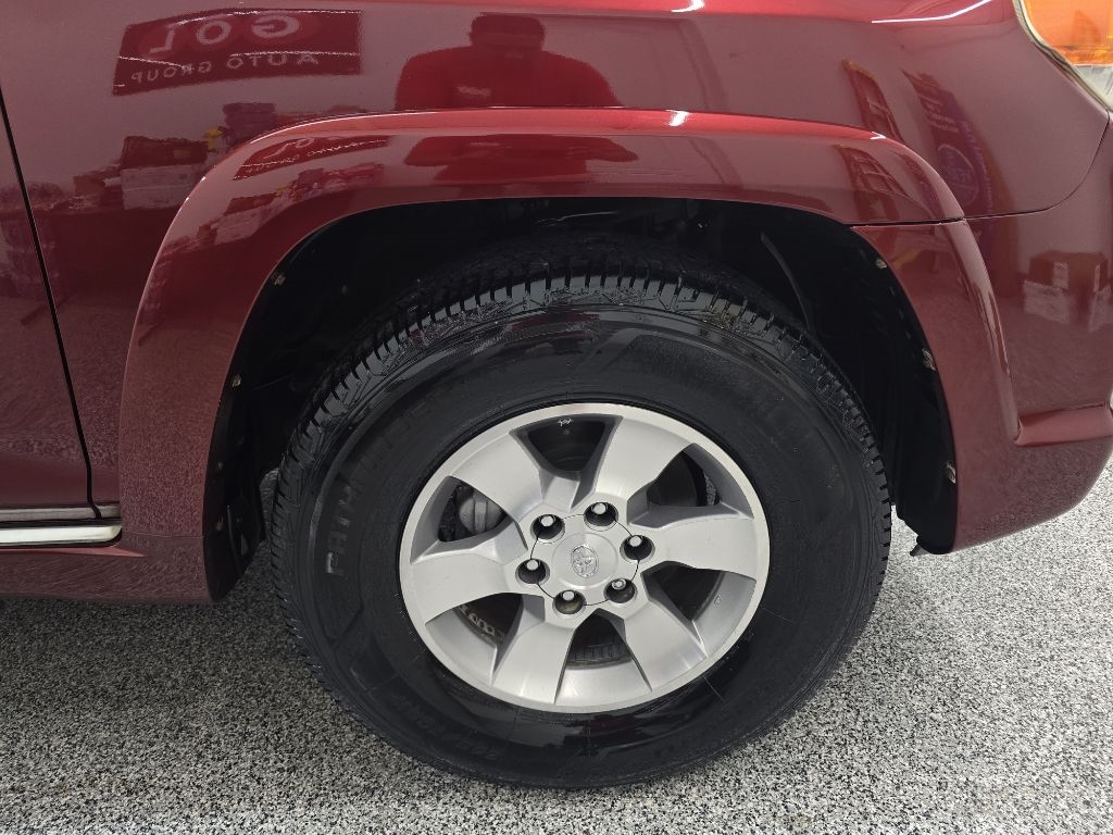 Toyota 4Runner SR5 2WD V6 2010 Toyota 4Runner SR5 2WD V6 2010