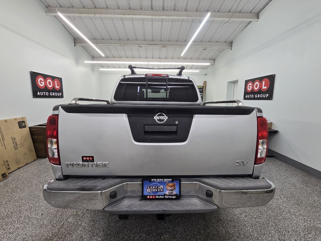 2014 Nissan Frontier S Crew Cab photo 3