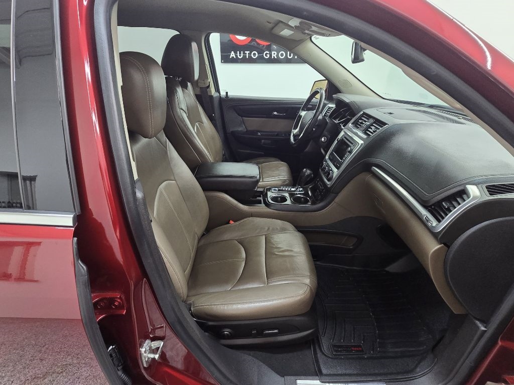 2015 Gmc Acadia SLT photo 16