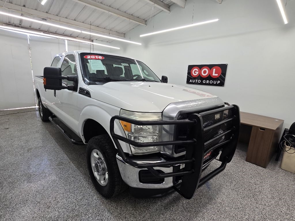 Ford F-250 SD XLT Crew Cab Long Bed 4WD 2016 Ford F-250 SD XLT Crew Cab Long Bed 4WD 2016