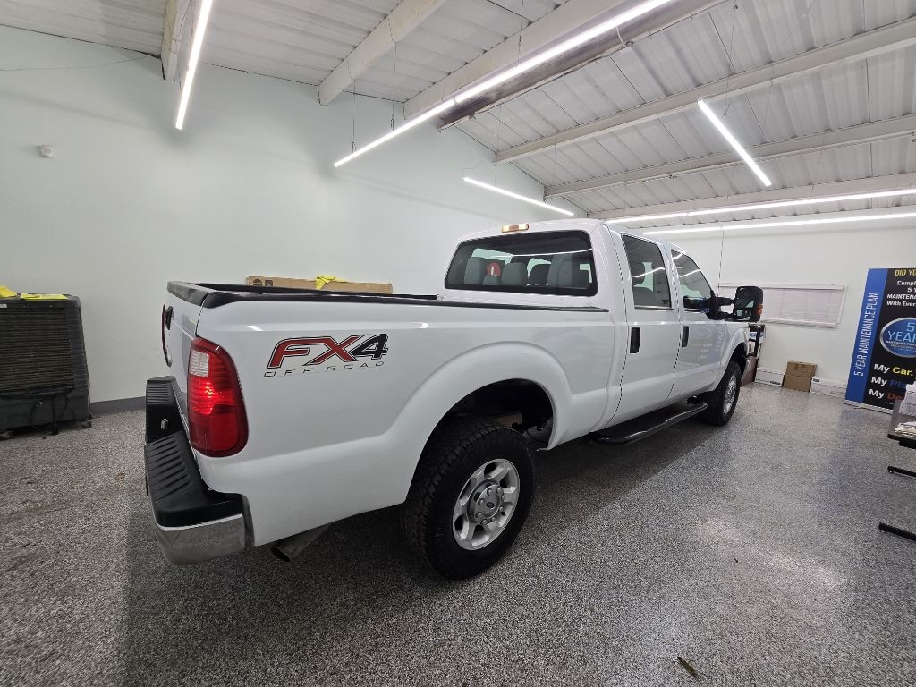 Ford F-250 SD XLT Crew Cab Long Bed 4WD 2016 Ford F-250 SD XLT Crew Cab Long Bed 4WD 2016