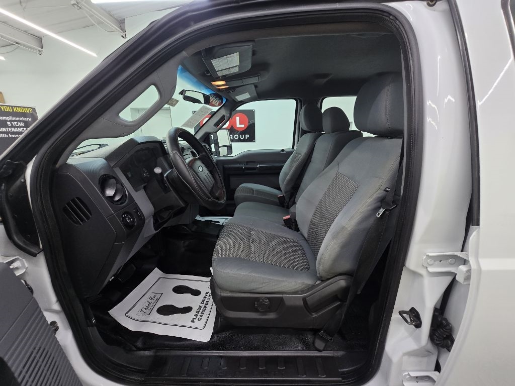 Ford F-250 SD XLT Crew Cab Long Bed 4WD 2016 Ford F-250 SD XLT Crew Cab Long Bed 4WD 2016